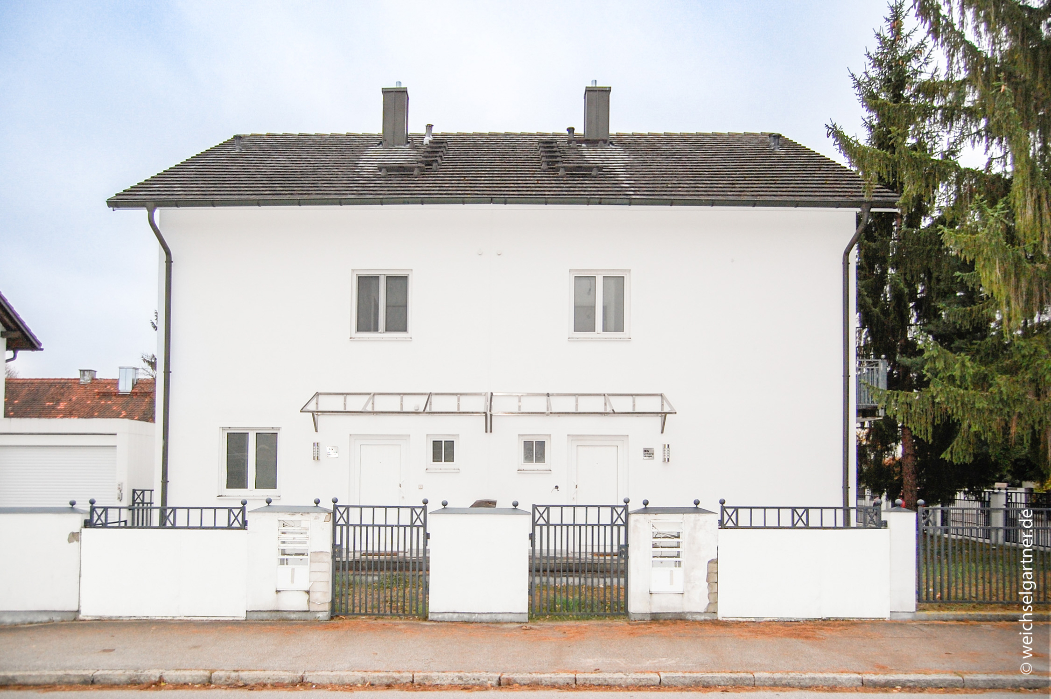 Zwei Doppelhaushälften in beliebter Lage, 80939 München, Doppelhaushälfte