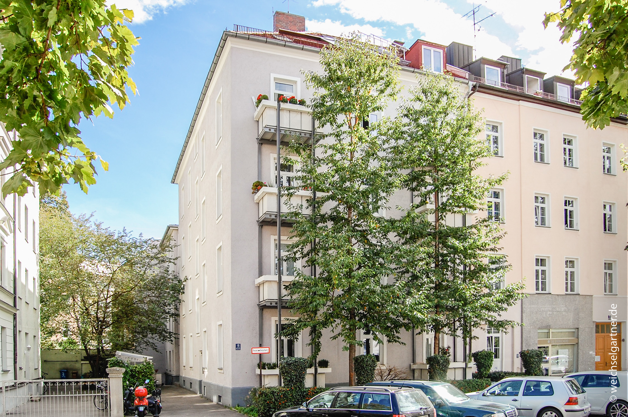 Kleine Eigentumswohnung mit Westbalkon, 80636 München, Etagenwohnung