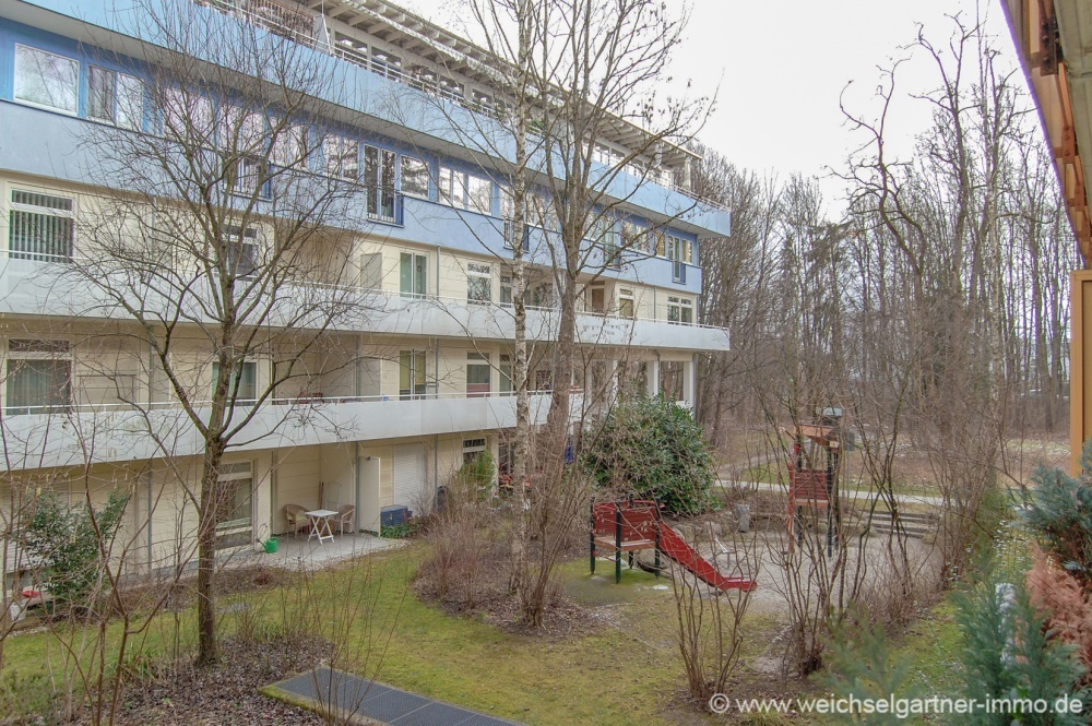 Schöne Wohnung mit Balkon, 81927 München, Etagenwohnung